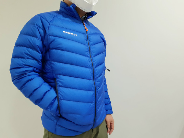 新品‼︎ MAMMUT マムート　メロン ライト イン　ジャケットよろしくお願い致します