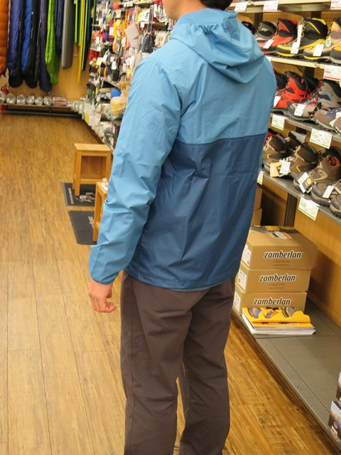 好日山荘 紀三井寺店 : Patagonia Light & Variable Hoody