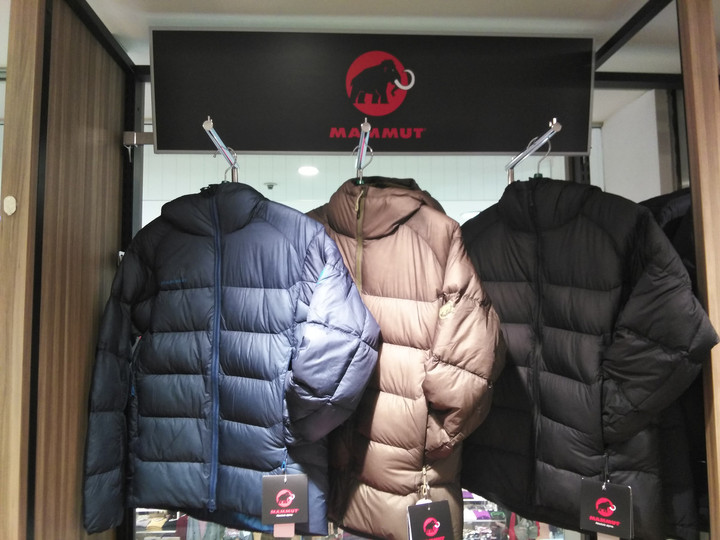 閉店】好日山荘 熊本パルコ店 : マムート・Meron In Hooded Jacket入荷！