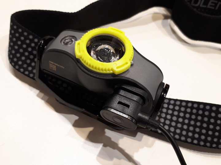 新品 レッドレンザー　MH5(ヘッドライト) 409 Ledlenser MH5 ｜登山・釣り用ヘッドライト｜レッドレンザー公式通販