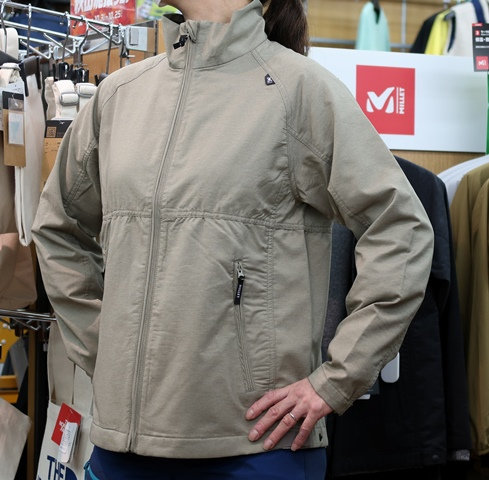 好日山荘 紀三井寺店 : 秋のジャケット選び。【紅葉ハイキング】2020/10/6
