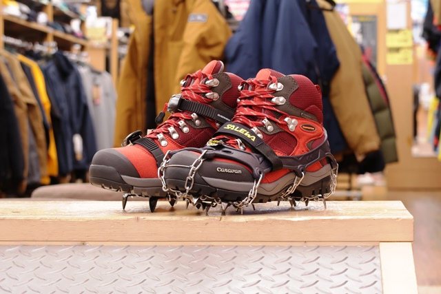 トンデモ価格！】雪山スターターセット 靴、ゲイター、ワカン 
