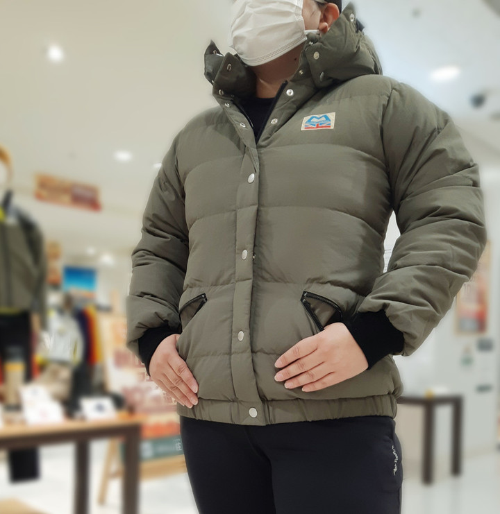 Mountain Equipment ダウンジャケット ベージュ（マウンテン 