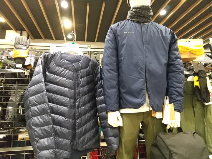 好日山荘 広島紙屋町店 : マムートのダウンカーディガン！（広島紙屋町店）