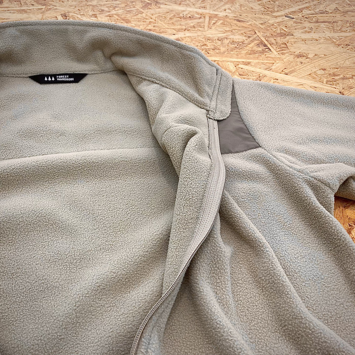 好日山荘 瑞穂店 : 寒い時のちょい足しに便利なマイクロフリースジャケット