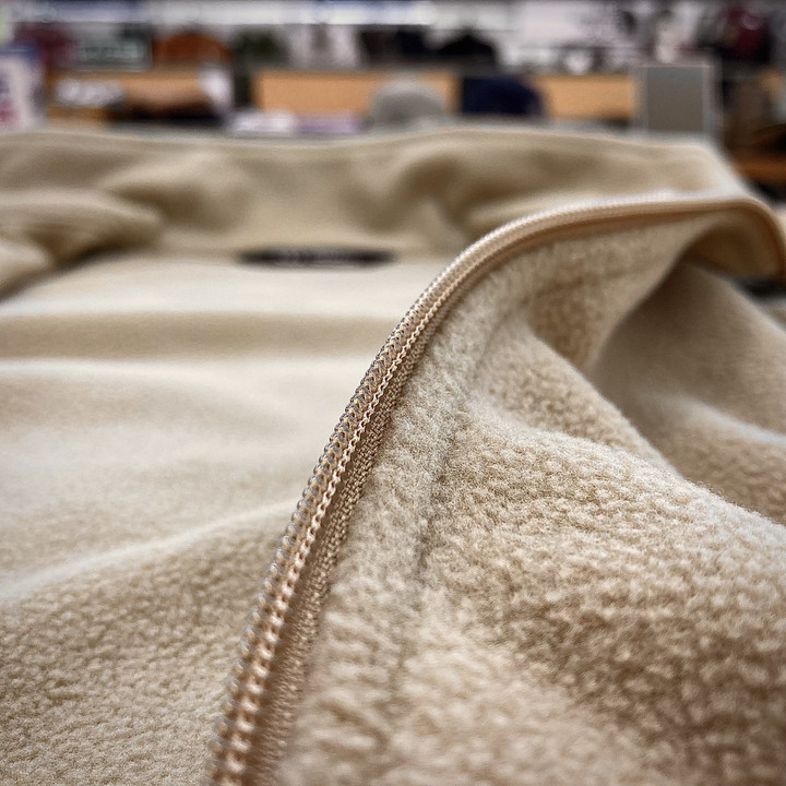 好日山荘 瑞穂店 : 寒い時のちょい足しに便利なマイクロフリースジャケット