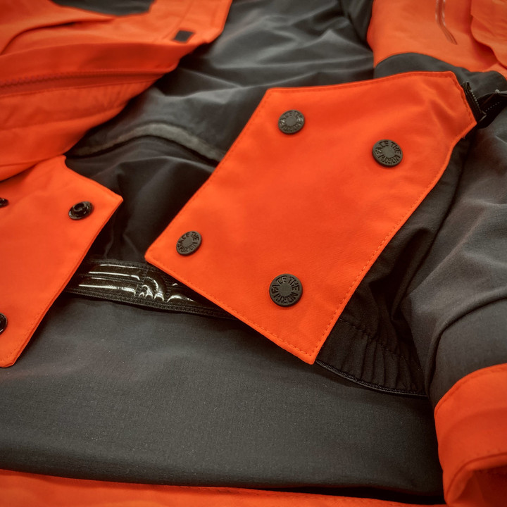 好日山荘 瑞穂店 : ノースフェイスの冬季用ジャケットが入荷しました