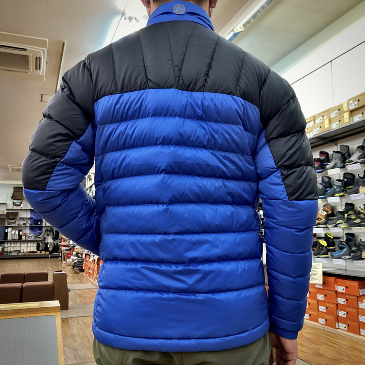 好日山荘 瑞穂店 : 重ね着で幅広い季節に対応するライトウエイトダウン 
