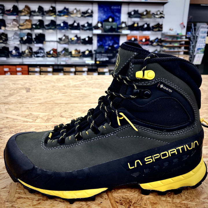 好日山荘 瑞穂店 : 快適登山は足元から！ 『スポルティバ TX5 GTX』