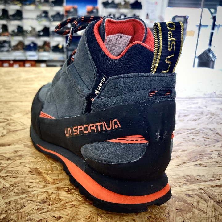 好日山荘 瑞穂店 : 岩稜帯歩きの強い味方！スポルティバ『ボルダーX MID GTX』カーボン×フレイムカラー入荷