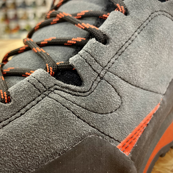 スポルティバ ボルダーエックスミッドGTX　EU41 【美品】 Amazon | [La Sportiva] スポルティバ ボルダー エックス ミッド