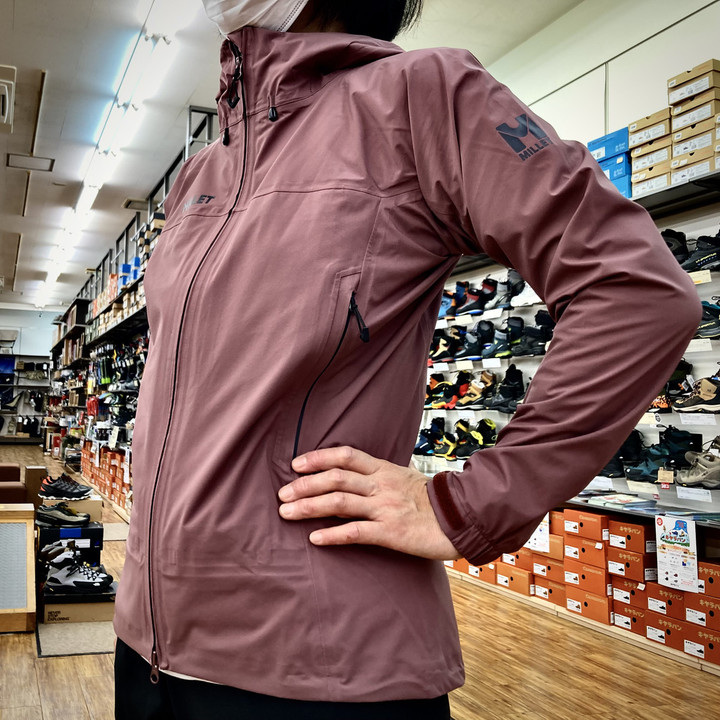 好日山荘 瑞穂店 : ムレにくいレインウェアは快適登山の第一歩 ミレー 