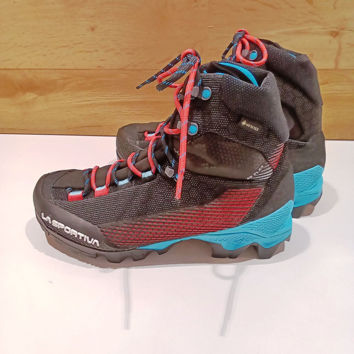 好日山荘 立川店 : LA SPORTIVA AEQUILIBRIUM ST GTX®WOMAN