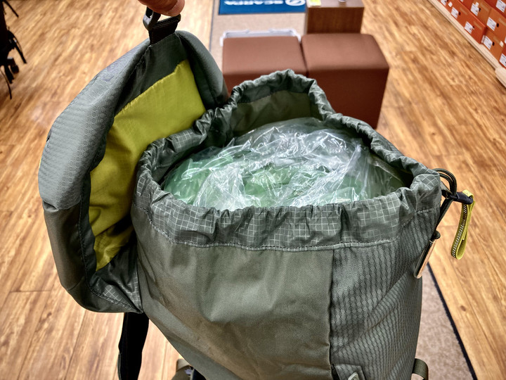 28日までお取り置きます。 adidas ZX8000 ATMOS G-SNK11 Hydra 28cm スニーカーのフリマアイテム一覧