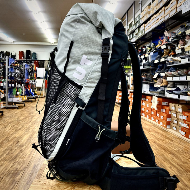 好日山荘 瑞穂店 : Mammut Active Spine Technology3.0搭載 デュカン 