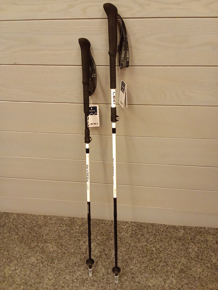 好日山荘 広島紙屋町店 : レキの超軽量ストックが再入荷しました！