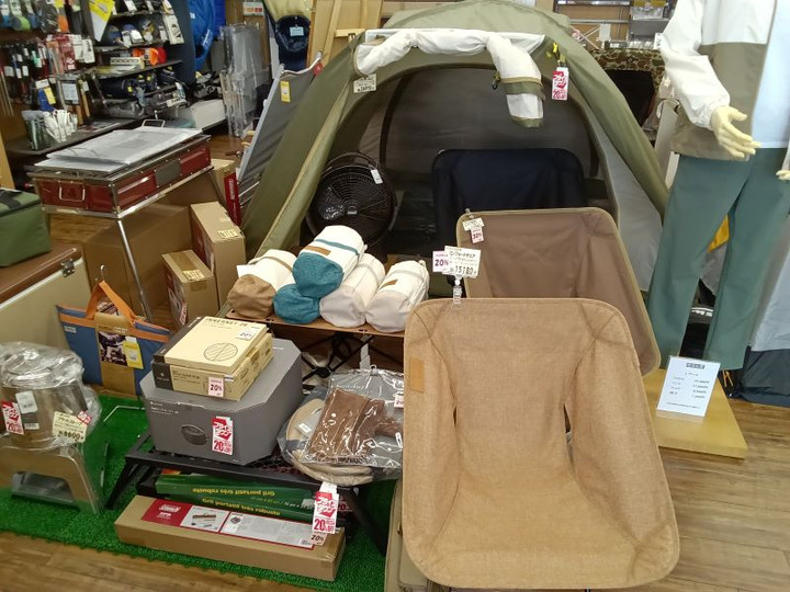 【19日19時取引決定】キャンプ用品まとめ売り 好日山荘 紀三井寺店 : キャンプ用品在庫一掃セール継続中！