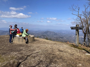 652637635_1581935470607330_237349_2