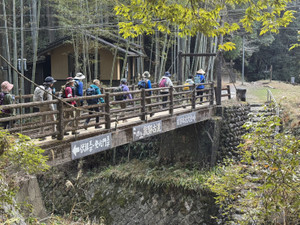 0tsz6_uoj7qvztlzlgexquud9akud8fq8ll