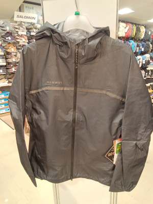 マムートのNEWレインジャケット入荷！